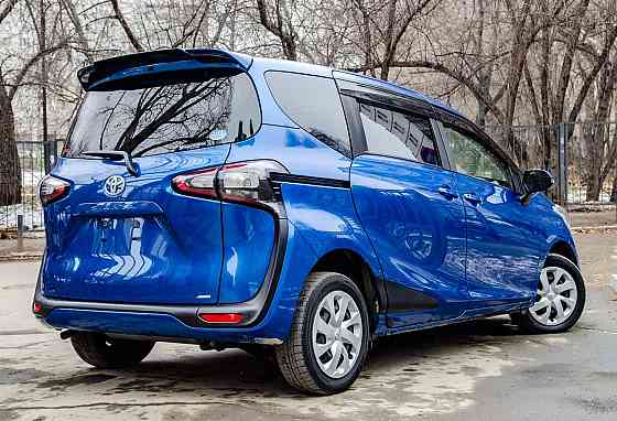 Продам Toyota Sienta Новосибирск