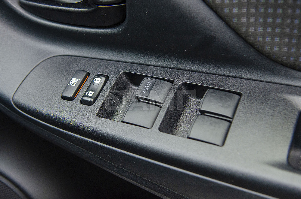 Продам Toyota Vitz Новосибирск - изображение 10