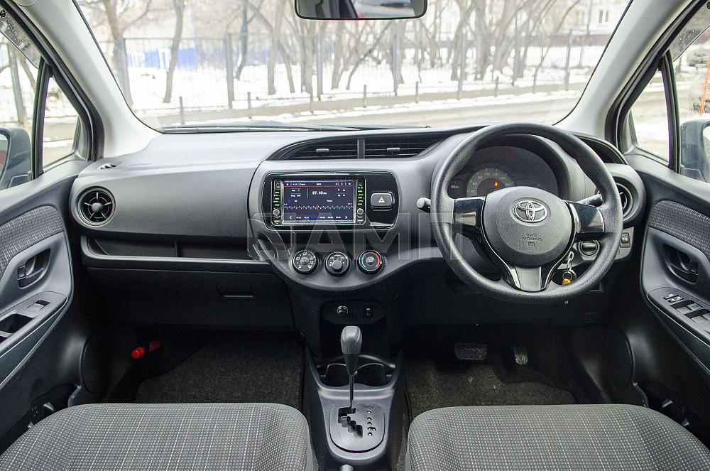 Продам Toyota Vitz Новосибирск - изображение 3
