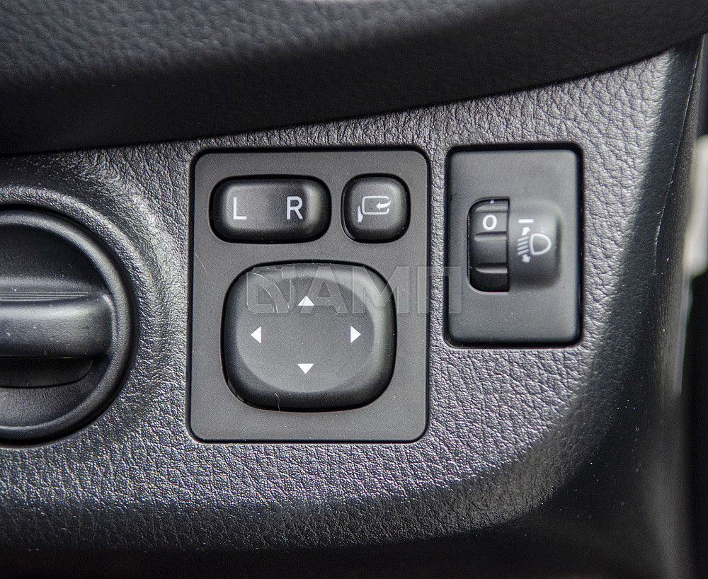 Продам Toyota Vitz Новосибирск - изображение 9