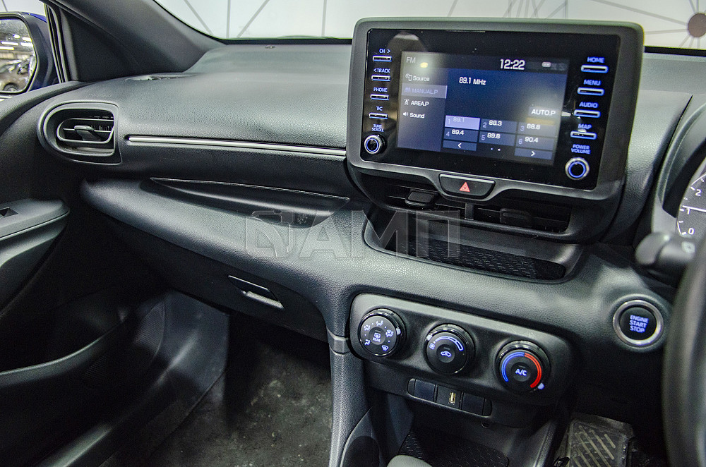 Продам Toyota Yaris Новосибирск - изображение 7