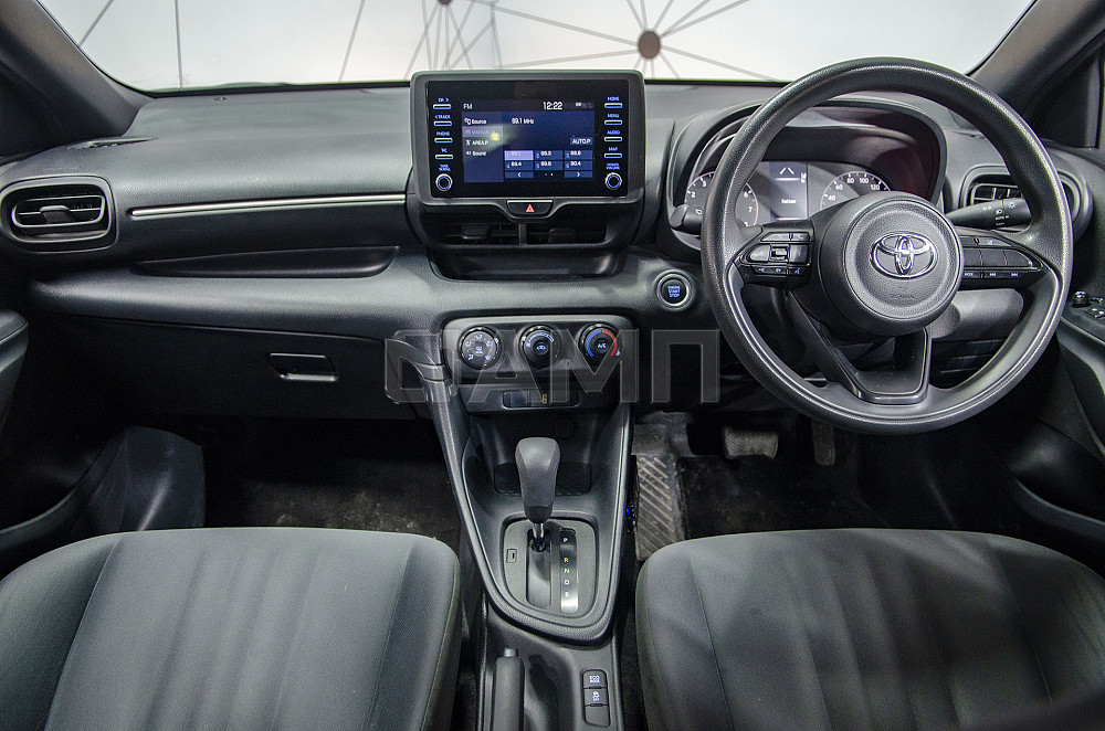 Продам Toyota Yaris Новосибирск - изображение 3