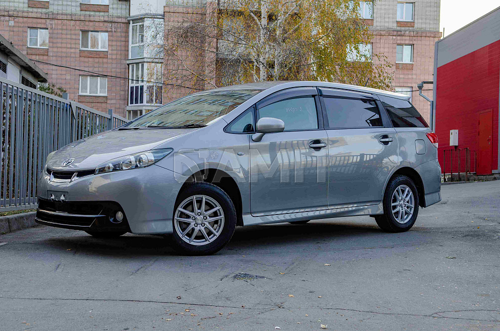 Продам Toyota Wish Новосибирск - изображение 1