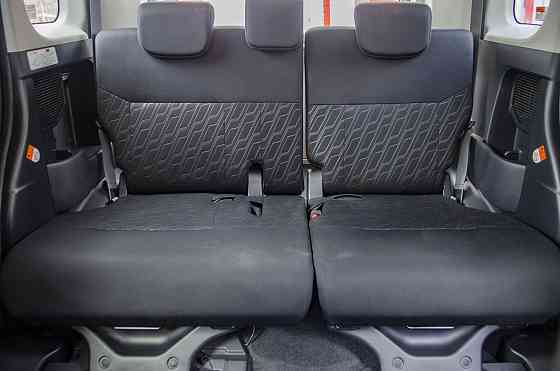 Продам Toyota Tank Новосибирск