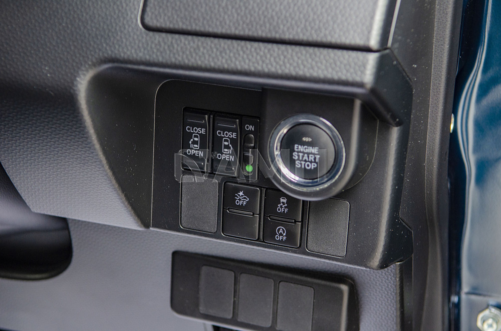 Продам Toyota Tank Новосибирск - изображение 9