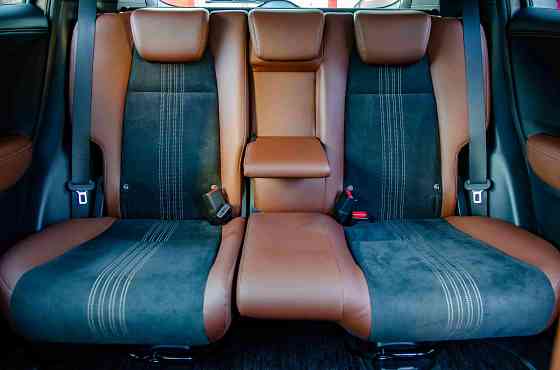 Продам Honda Vezel Новосибирск