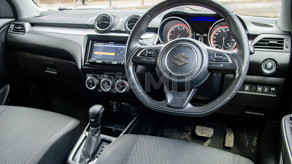 Продам Suzuki Swift Новосибирск - изображение 3