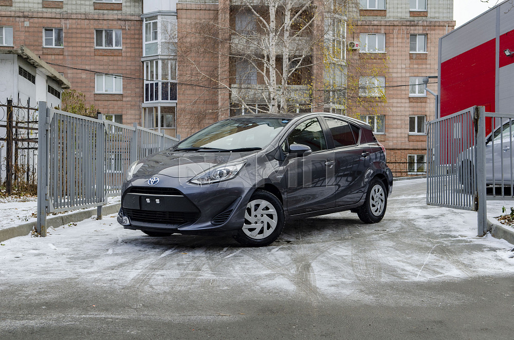 Продам Toyota Aqua Новосибирск - изображение 1