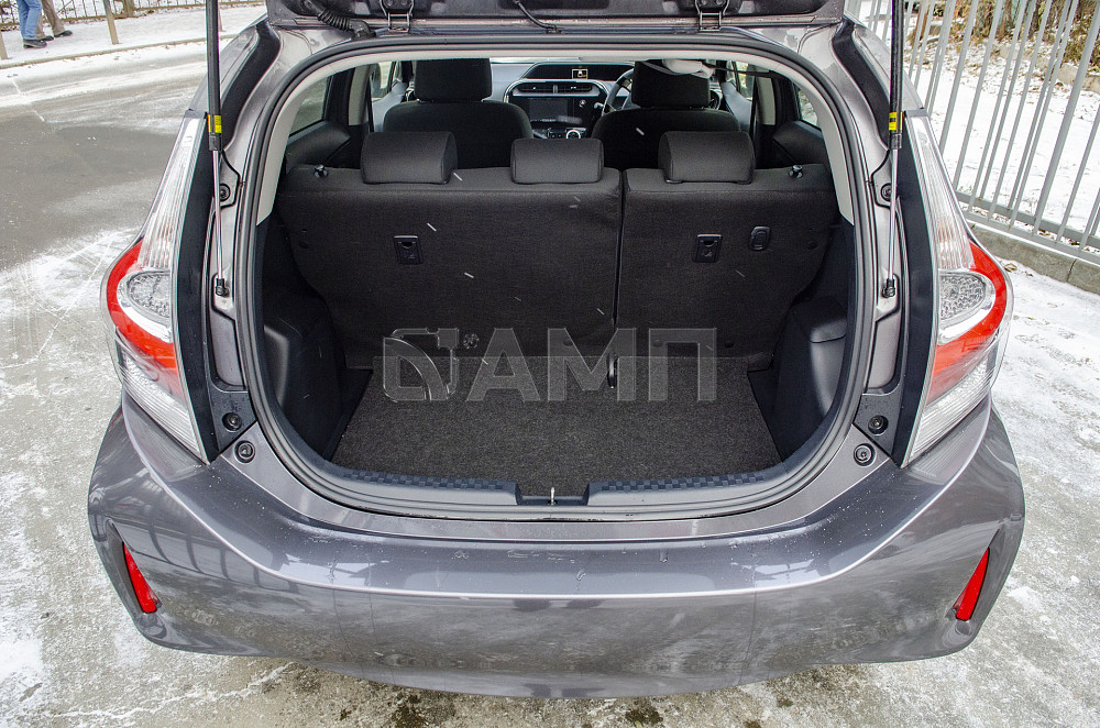 Продам Toyota Aqua Новосибирск - изображение 5