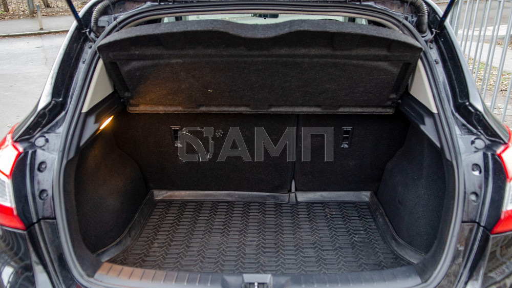 Продам Nissan Tiida Новосибирск - изображение 5