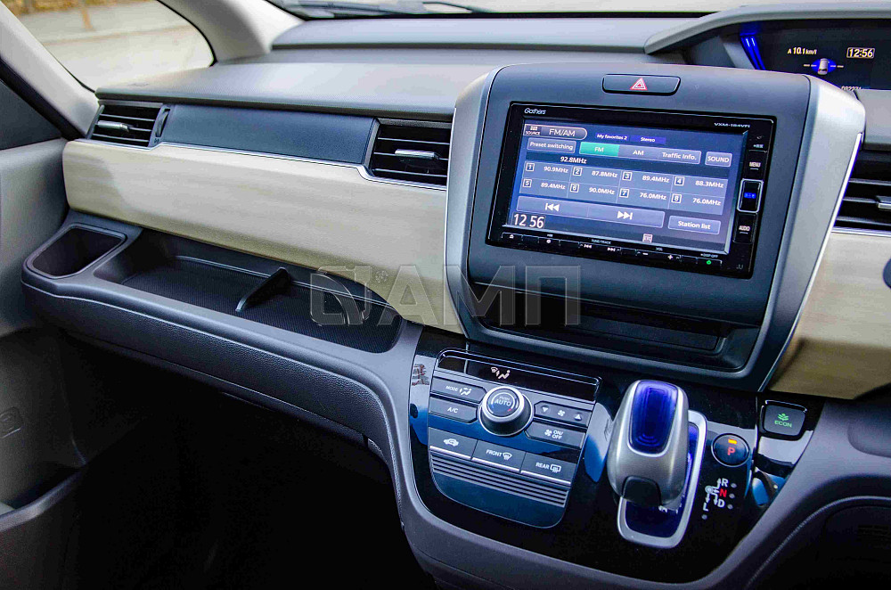 Продам Honda Freed Новосибирск - изображение 6