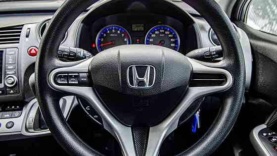 Продам Honda Stream Новосибирск