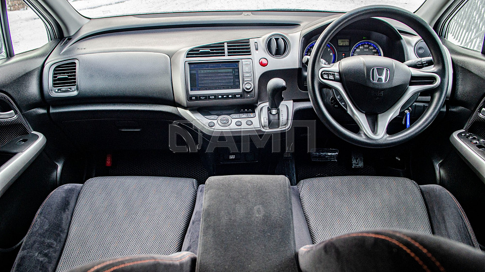 Продам Honda Stream Новосибирск - изображение 3