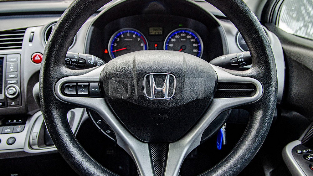 Продам Honda Stream Новосибирск - изображение 4