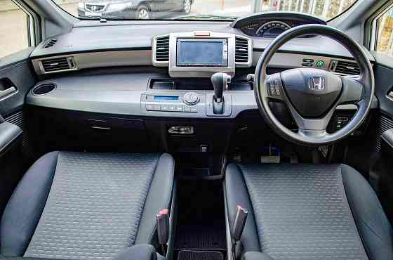 Продам Honda Freed Spike Новосибирск