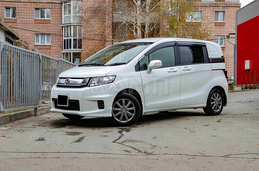 Продам Honda Freed Spike Новосибирск - изображение 1