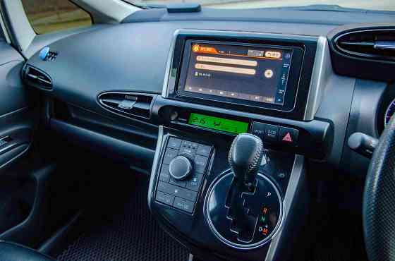 Продам Toyota Wish Новосибирск