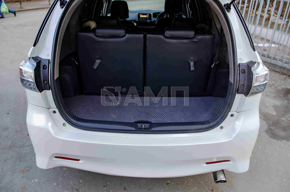 Продам Toyota Wish Новосибирск - изображение 6