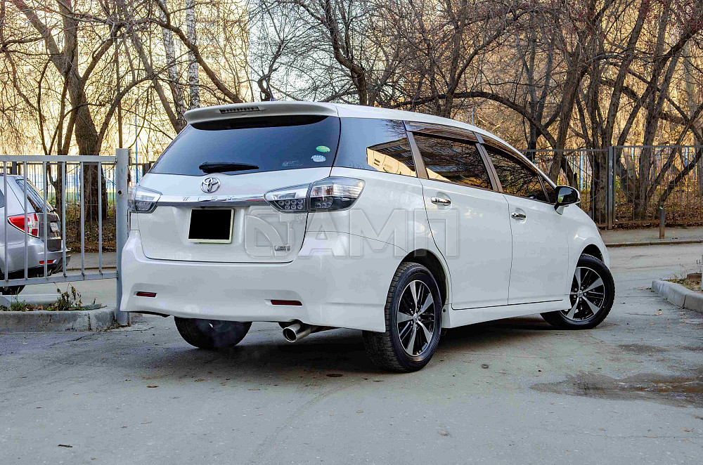 Продам Toyota Wish Новосибирск - изображение 2