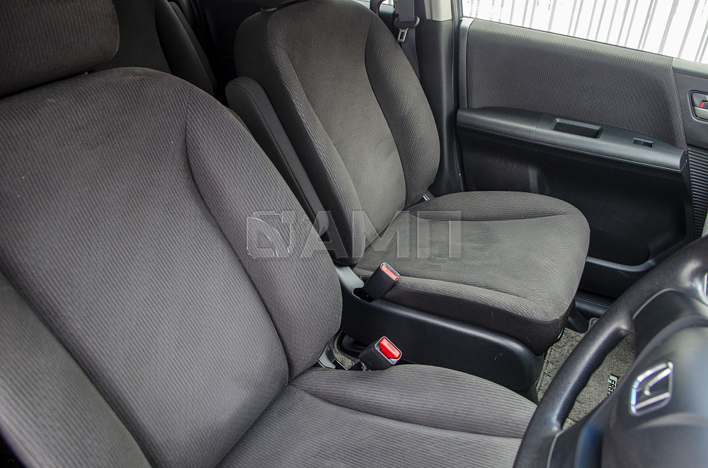 Продам Honda Freed Новосибирск - изображение 9