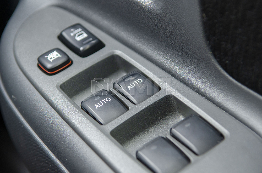 Продам Toyota Sienta Новосибирск - изображение 10