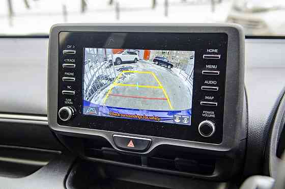 Продам Toyota Yaris Новосибирск