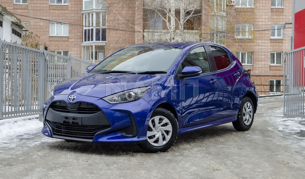 Продам Toyota Yaris Новосибирск - изображение 1