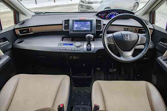 Продам Honda Freed Новосибирск