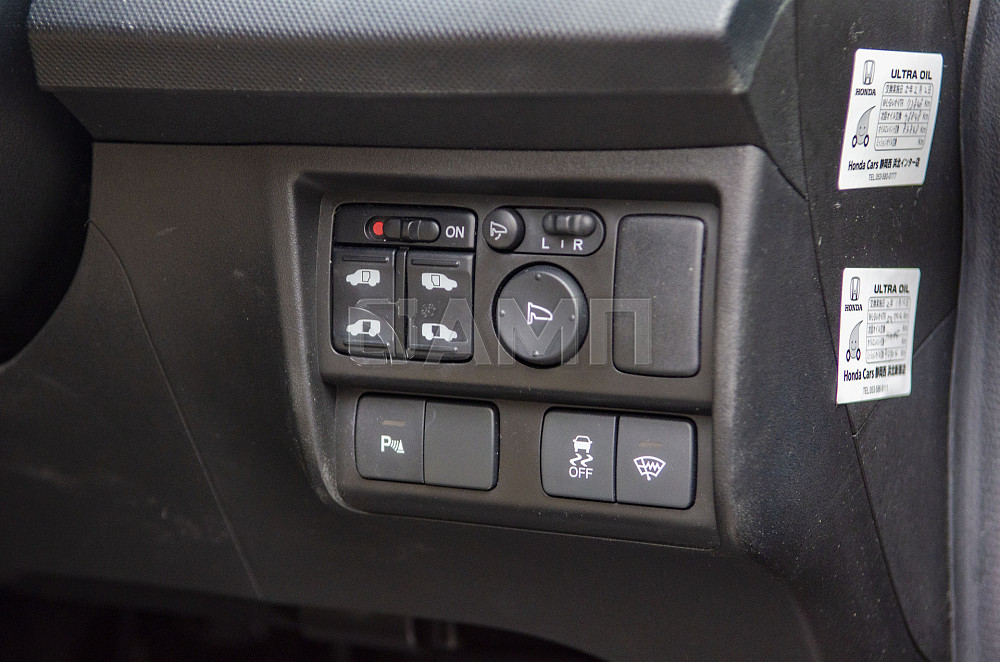 Продам Honda Freed Новосибирск - изображение 8