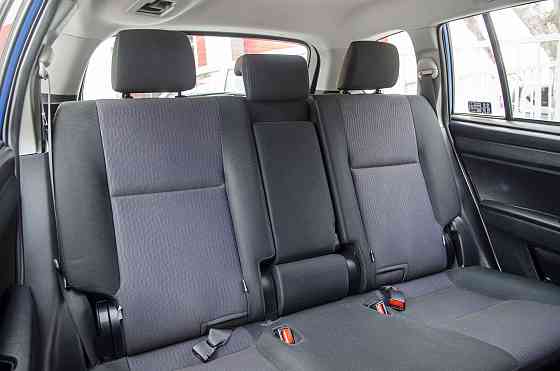 Продам Toyota Corolla Fielder Новосибирск