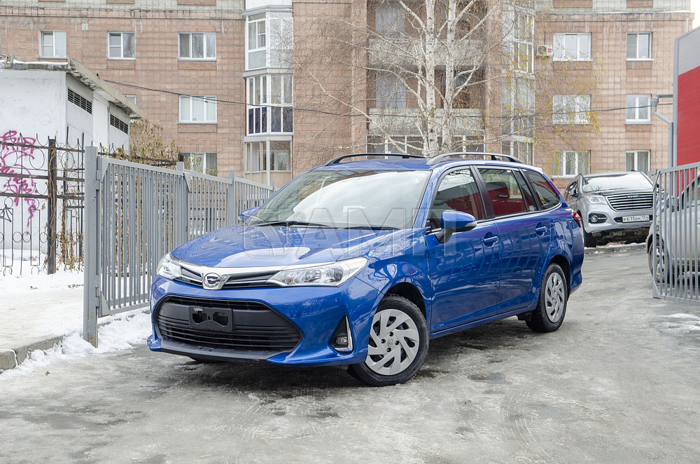 Продам Toyota Corolla Fielder Новосибирск - изображение 1