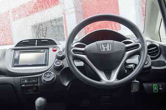 Продам Honda Fit Новосибирск