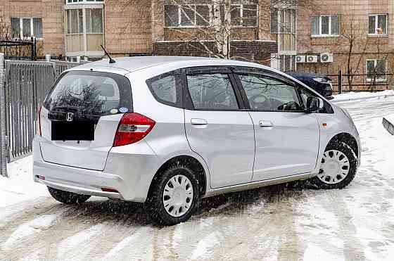 Продам Honda Fit Новосибирск