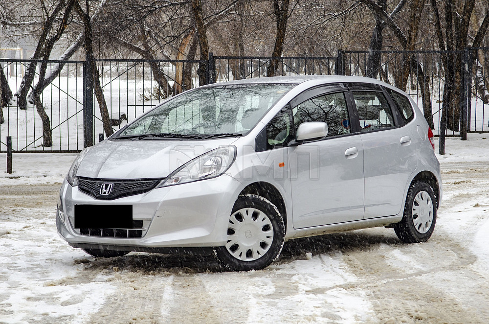 Продам Honda Fit Новосибирск - изображение 1