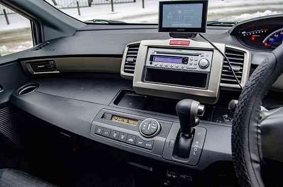 Продам Honda Freed Spike Новосибирск