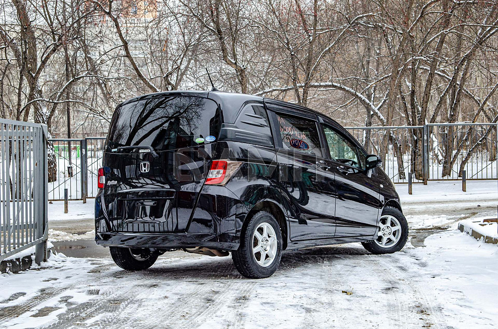 Продам Honda Freed Spike Новосибирск - изображение 2