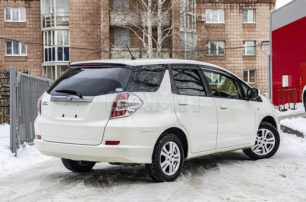 Продам Honda Fit Shuttle Новосибирск - изображение 2