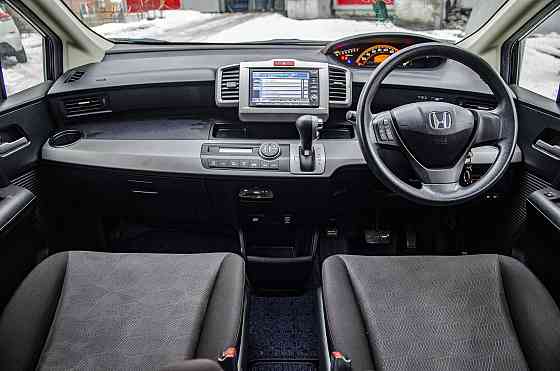 Продам Honda Freed Новосибирск