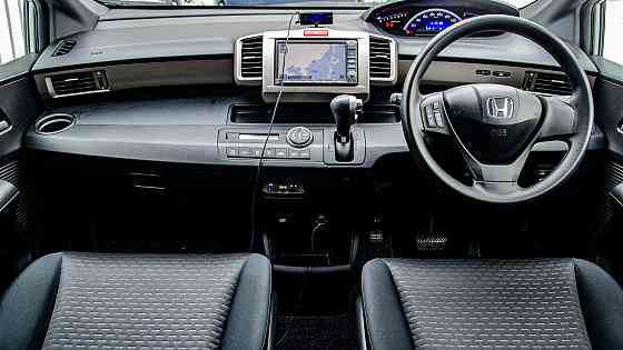 Продам Honda Freed Spike Новосибирск