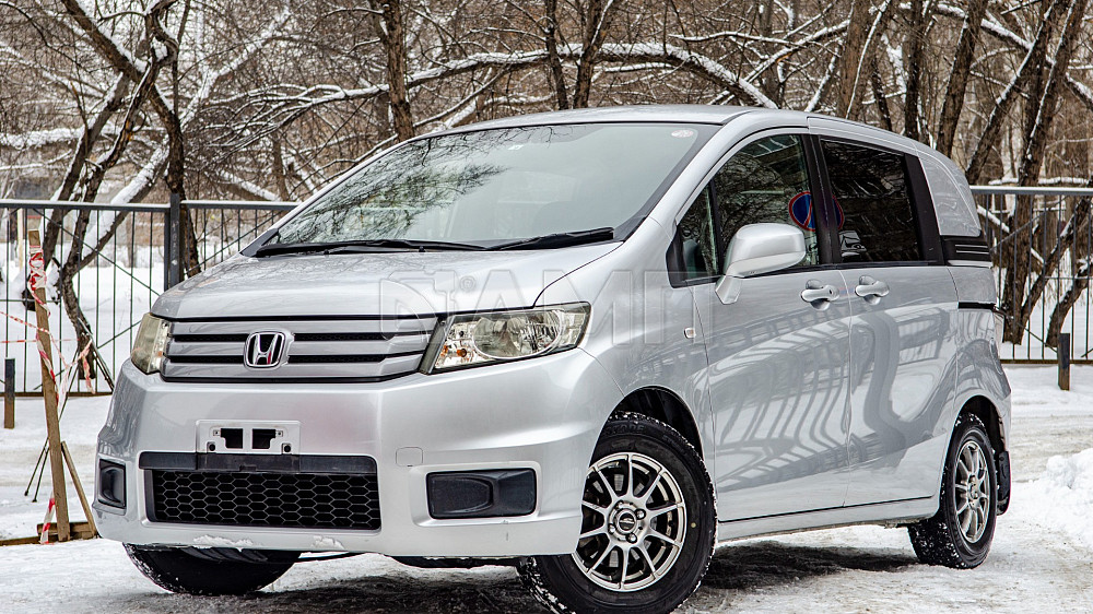 Продам Honda Freed Spike Новосибирск - изображение 1