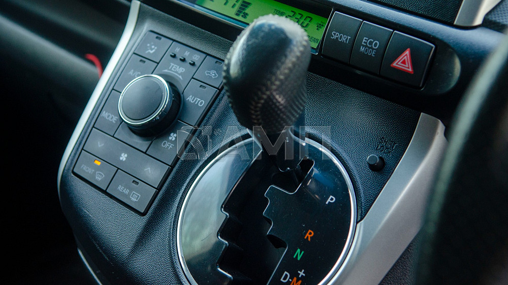 Продам Toyota Wish Новосибирск - изображение 7