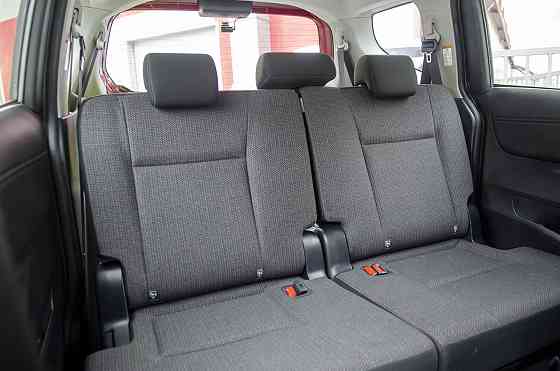 Продам Toyota Sienta Новосибирск