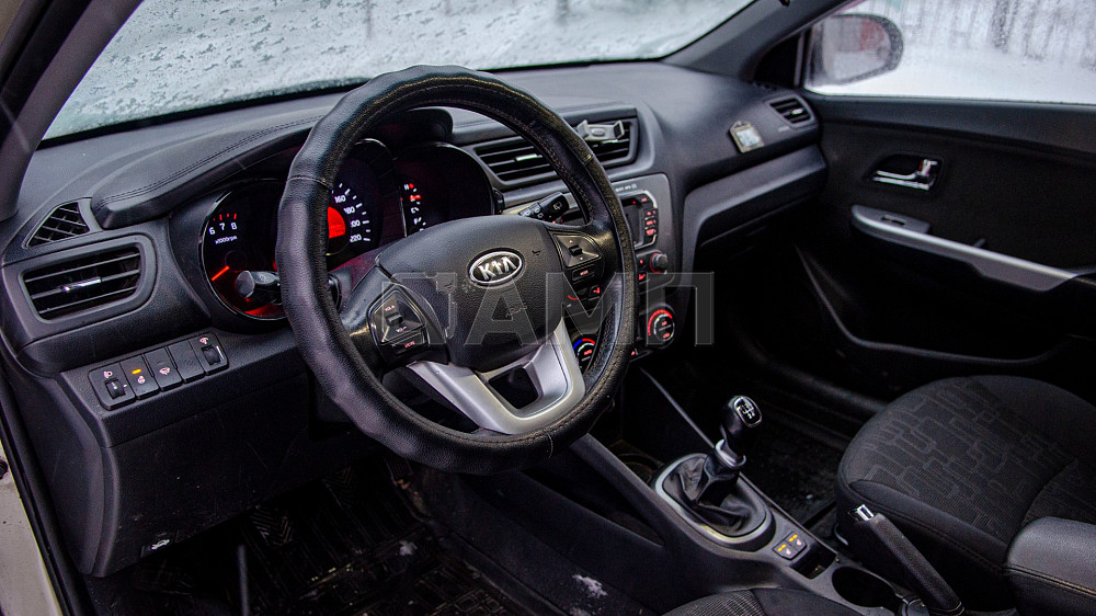 Продам Kia Rio Новосибирск - изображение 3