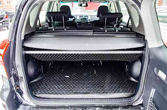 Продам Toyota RAV4 Новосибирск