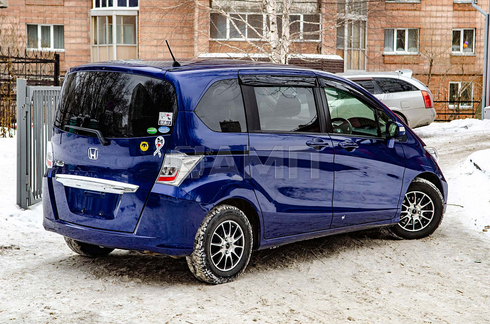 Продам Honda Freed Новосибирск - изображение 3