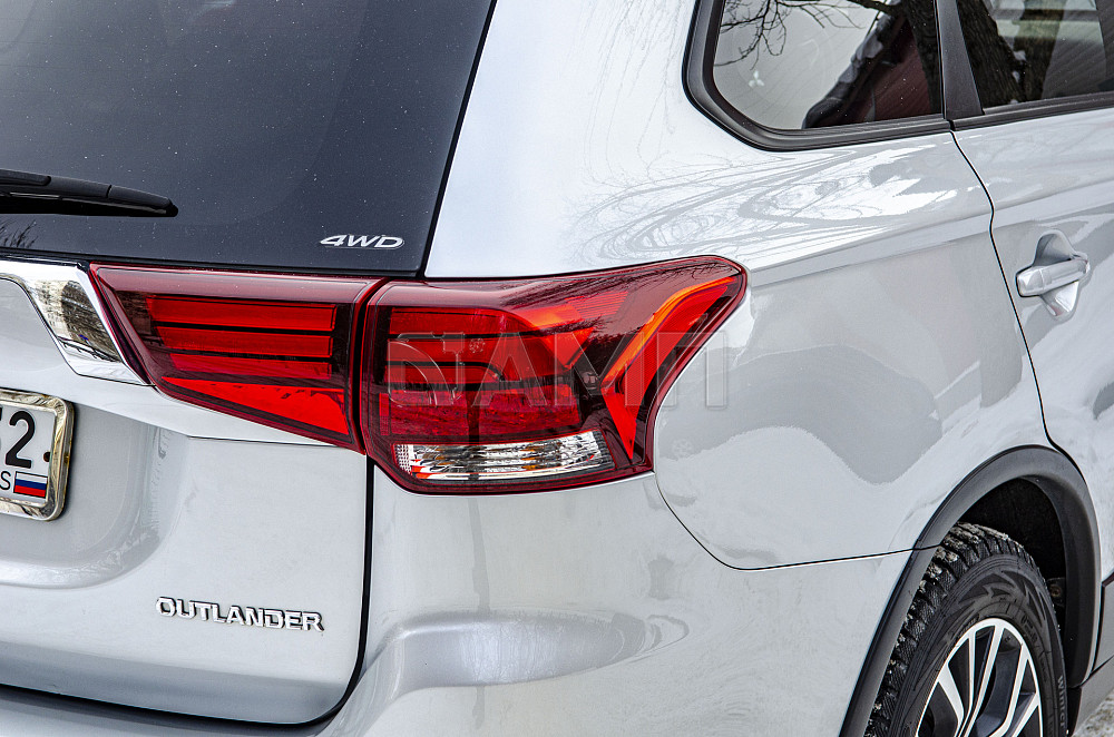 Продам Mitsubishi Outlander Новосибирск - изображение 4