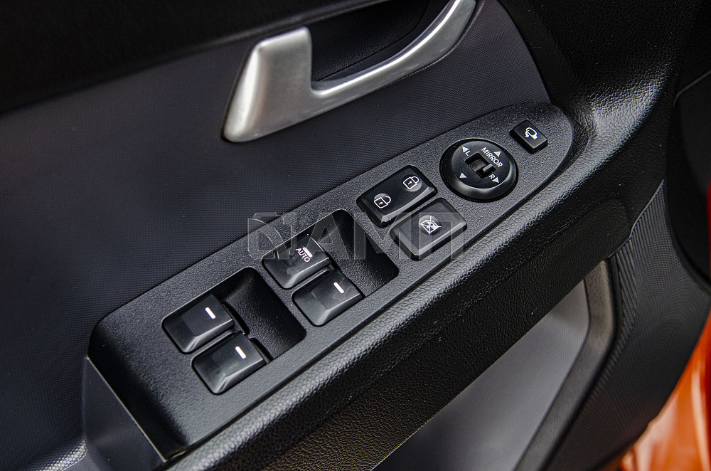 Продам Kia Sportage Новосибирск - изображение 10