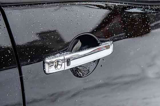 Продам Nissan Serena Новосибирск