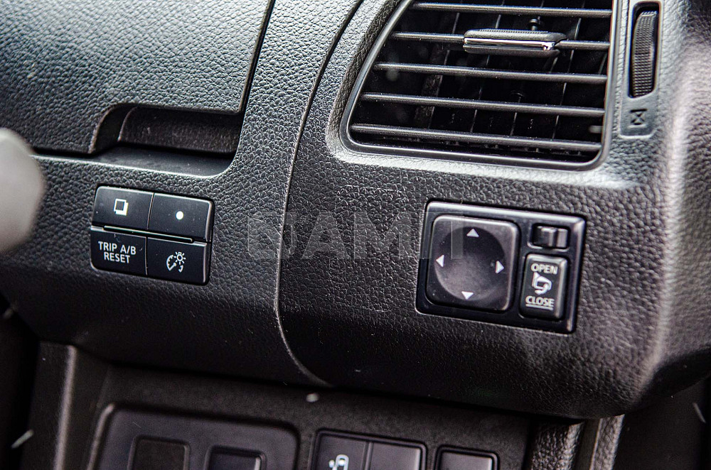 Продам Nissan Serena Новосибирск - изображение 10