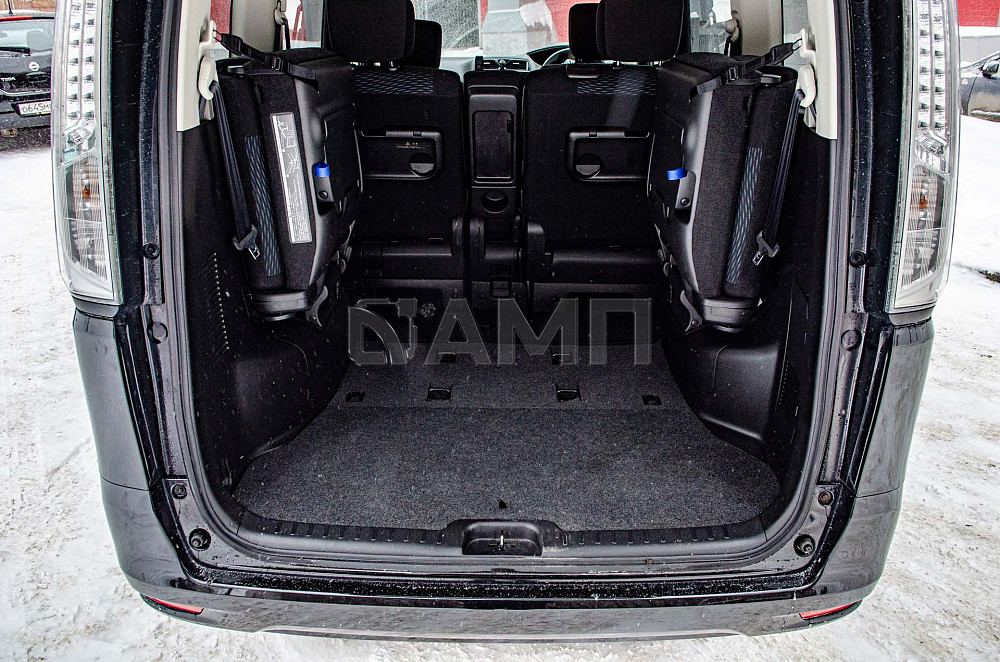 Продам Nissan Serena Новосибирск - изображение 5